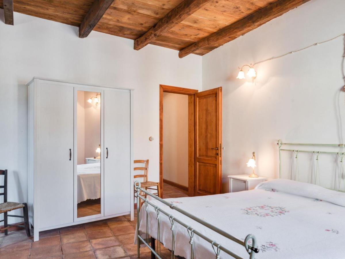 Вилла Ancient Farmhouse With Private Heated Hot Tub And Pool Casola in Lunigiana Экстерьер фото